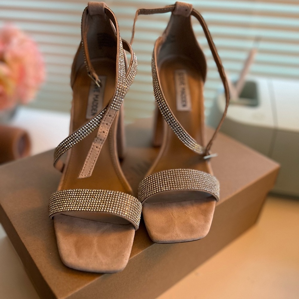 Steve Madden Varali Sandal Heel size 8